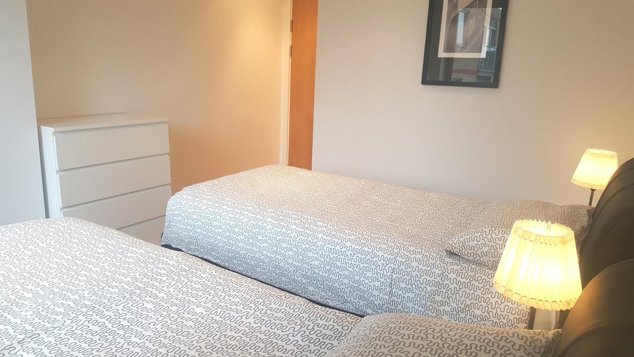 East Croydon Apartments - Just 3 Mins Walk To East Croydon Station Номер фото